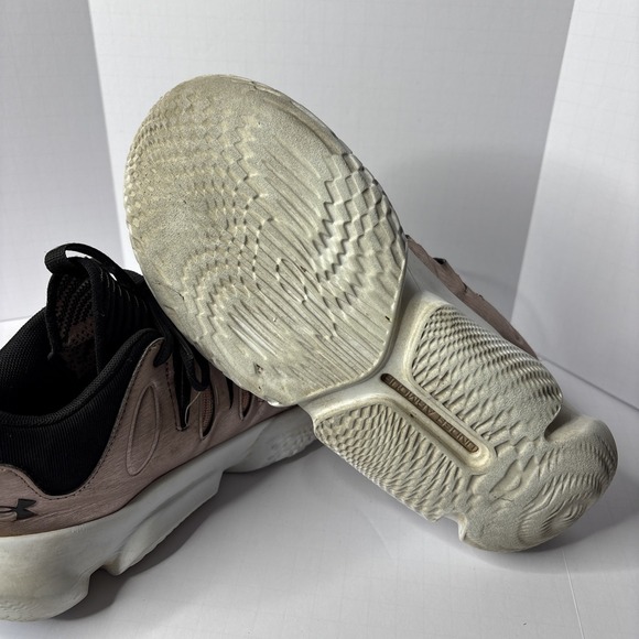 Under Armour Womens Flow Breakthru 4 Basketball Shoes Black Size 9.5 3026641-003 - Picture 8 of 8